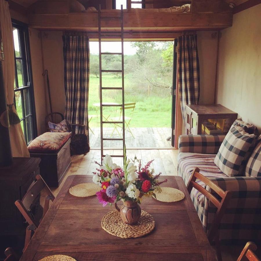 Sky View Shepherd's Huts With Woodburning Hot Tub * Redruth